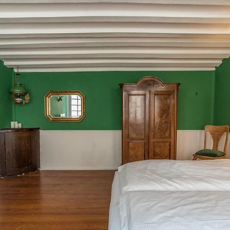 Privatzimmer In Bester Altstadtlage Tübingen Exterior foto