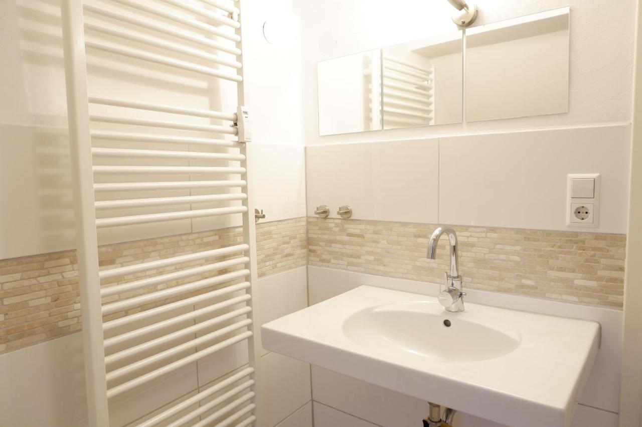 Privatzimmer In Bester Altstadtlage Tübingen Exterior foto