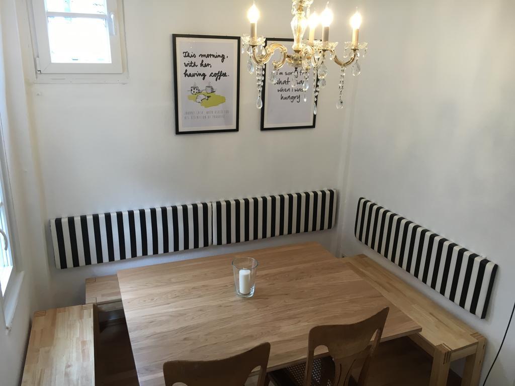 Privatzimmer In Bester Altstadtlage Tübingen Exterior foto